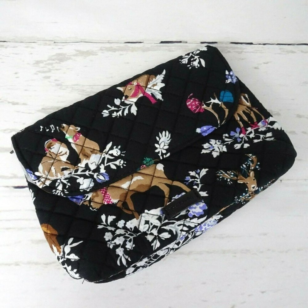 NWT Vera Bradley Brush & Cosmetic Case Merry Mischief Deer Raccoon Holidays $50